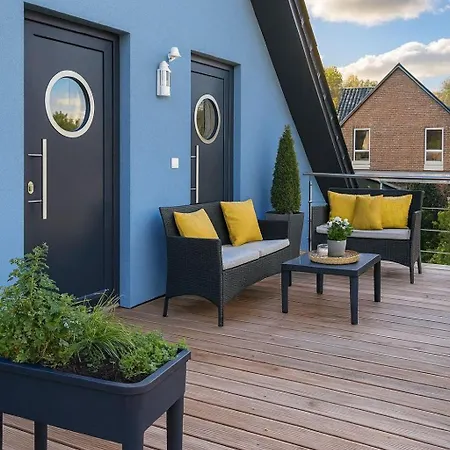 Апартаменты Dat-fischerhuus-das-fischerstuebchen-zwischen-ostsee-und-bodden-20sek-zum-hafen